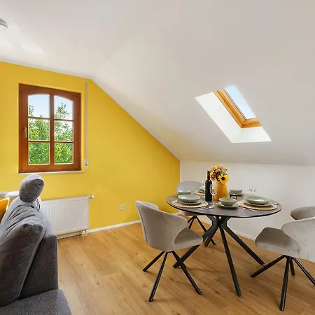 Honeygreen Apartment *
